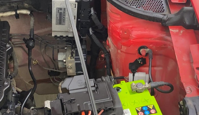 2019 Volkswagen Polo TRENDLINE 1.0L, Petrol, Manual, 66,402 km, Engine View - Left