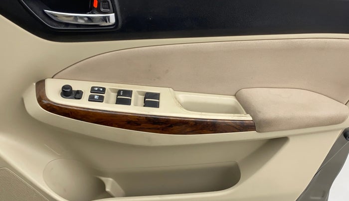 2018 Maruti Dzire ZXI AMT, Petrol, Automatic, 1,12,653 km, Driver Side Door Panels Control