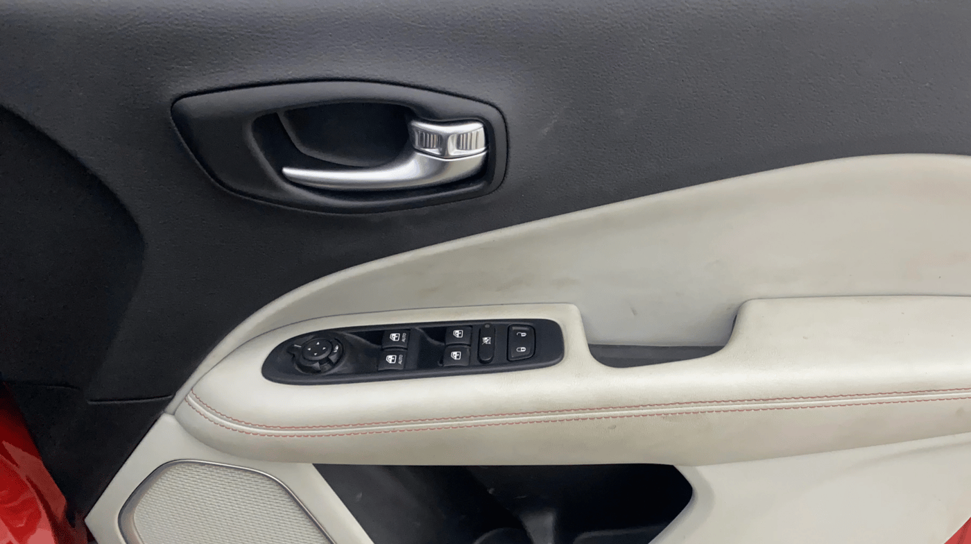 2017 Jeep Compass LIMITED (O) 1.4 PETROL AT, Petrol, Automatic, 26,181 km, Driver Side Door Panels Control