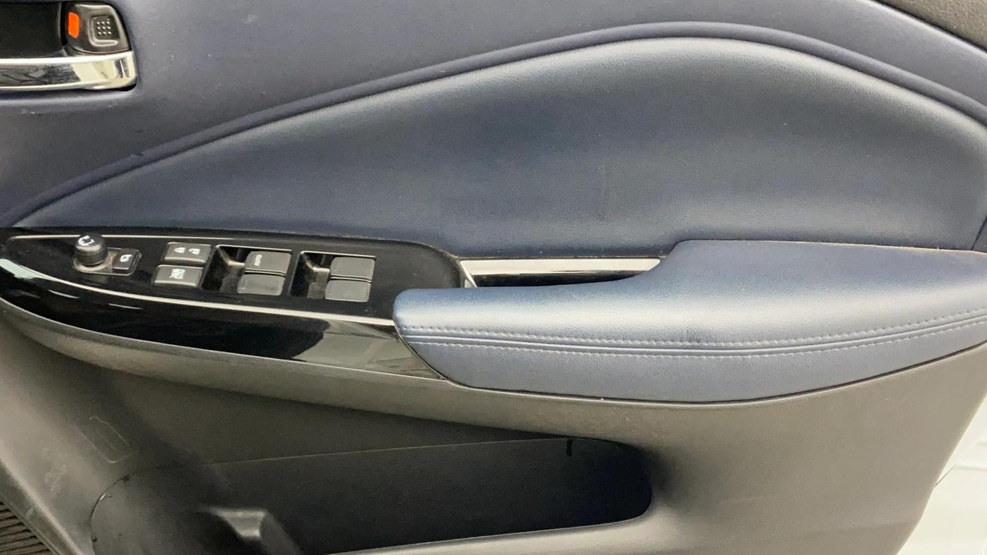 2023 Maruti Baleno ALPHA 1.2 AGS, Petrol, Automatic, 12,878 km, Driver Side Door Panels Control