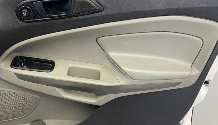 2014 Ford Ecosport AMBIENTE 1.5L PETROL, Petrol, Manual, 1,44,750 km, Driver Side Door Panels Control