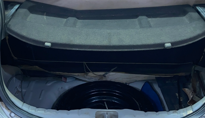 2012 Hyundai Eon MAGNA +, Petrol, Manual, 56,557 km, Boot Inside