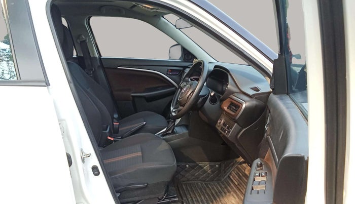 2022 Maruti BREZZA ZXI AT SMART HYBRID, Petrol, Automatic, 13,459 km, Right Side Front Door Cabin