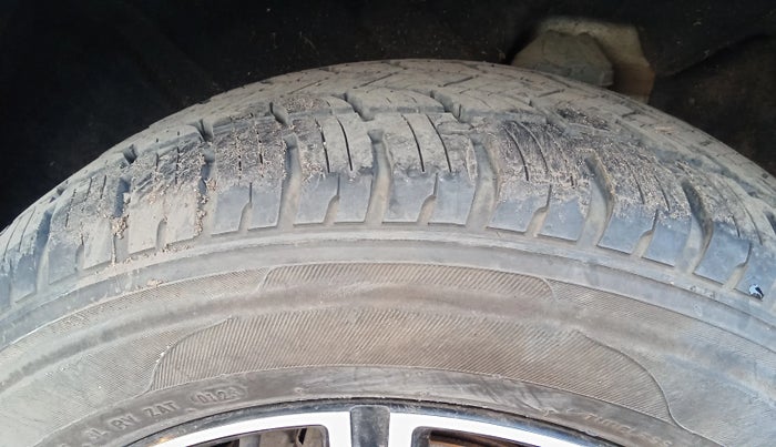 2018 Volvo XC 60 D5 INSCRIPTION, Diesel, Automatic, 74,344 km, Left Rear Tyre Tread