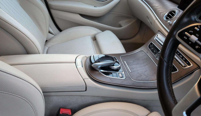 2019 Mercedes Benz E Class 200 ELEGANCE, Petrol, Automatic, 54,992 km, Gear Lever