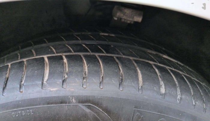 2019 Mercedes Benz E Class 200 ELEGANCE, Petrol, Automatic, 54,992 km, Left Rear Tyre Tread