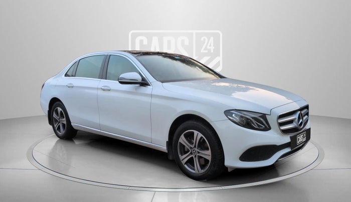 2019 Mercedes Benz E Class 200 ELEGANCE, Petrol, Automatic, 54,992 km, Right Front Diagonal