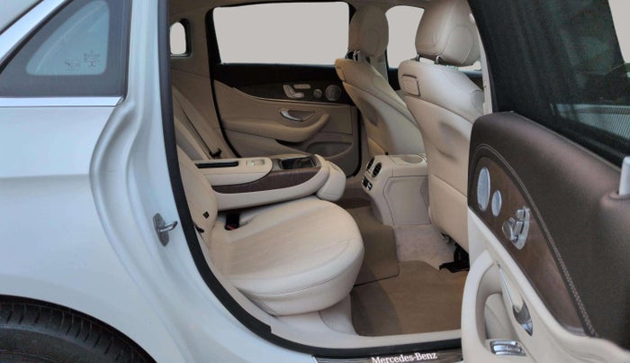 2019 Mercedes Benz E Class 200 ELEGANCE, Petrol, Automatic, 54,992 km, Right Side Rear Door Cabin
