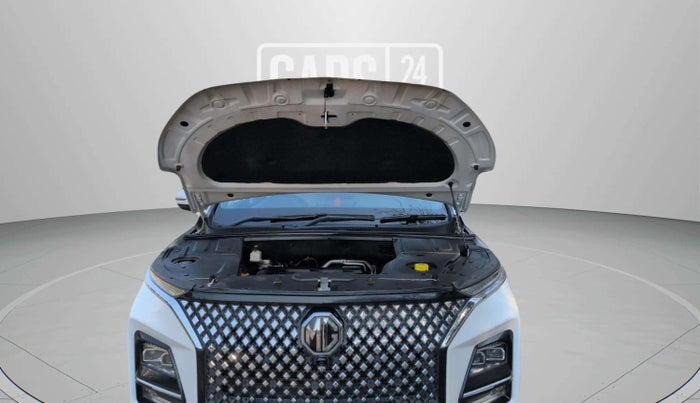 2024 MG HECTOR SHARP PRO 1.5 PETROL TURBO CVT PETROL, Petrol, Automatic, 17,621 km, Open Bonet