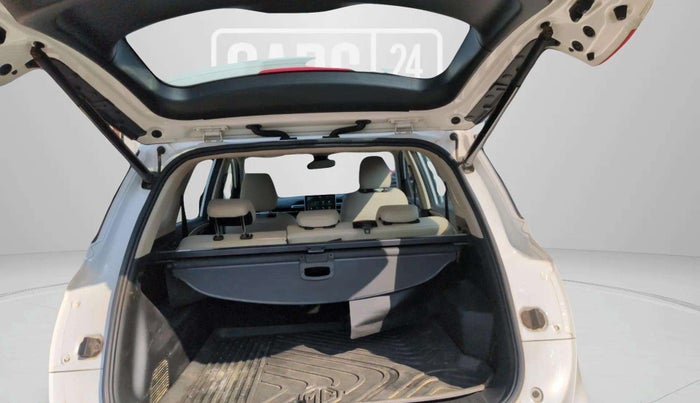 2024 MG HECTOR SHARP PRO 1.5 PETROL TURBO CVT PETROL, Petrol, Automatic, 17,621 km, Boot Inside