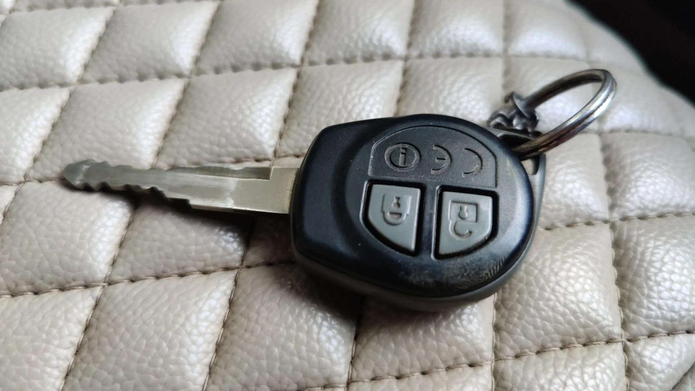 2020 Maruti Dzire VXI, Petrol, Manual, 48,632 km, Key Close Up