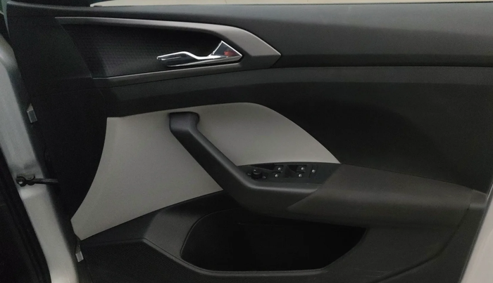 2021 Skoda KUSHAQ AMBITION 1.0L TSI MT, Petrol, Manual, 43,872 km, Driver Side Door Panels Control