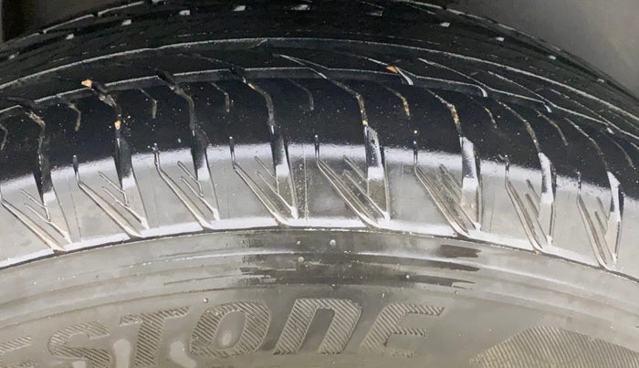 2021 Tata Safari XZA, Diesel, Automatic, 28,091 km, Left Rear Tyre Tread