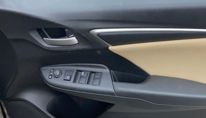 2017 Honda Jazz 1.2L I-VTEC V AT, Petrol, Automatic, 47,386 km, Driver Side Door Panels Control