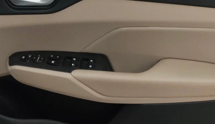 2019 Hyundai Verna 1.6 VTVT SX O, Petrol, Manual, 78,609 km, Driver Side Door Panels Control