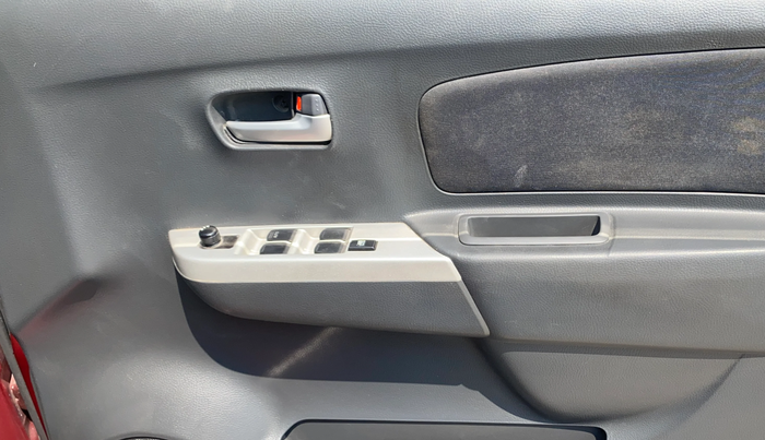 2012 Maruti Wagon R 1.0 VXI, Petrol, Manual, 53,374 km, Driver Side Door Panels Control