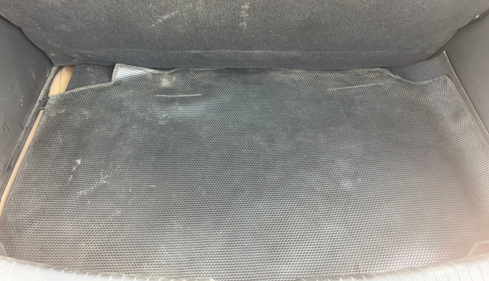 2016 Hyundai Grand i10 MAGNA AT 1.2 KAPPA VTVT, Petrol, Automatic, 89,252 km, Boot Inside