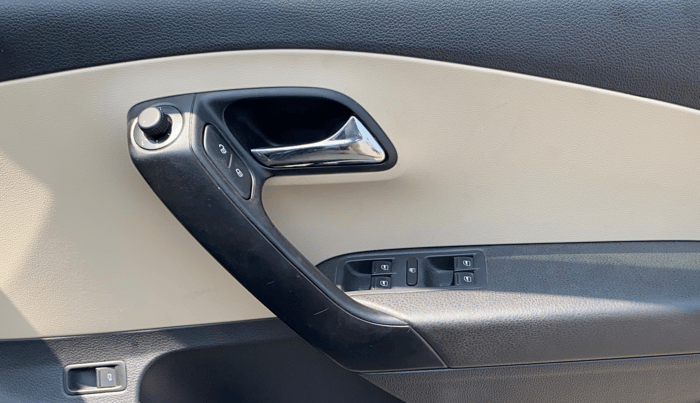 2020 Skoda Rapid STYLE AT TSI, Petrol, Automatic, 56,885 km, Driver Side Door Panels Control