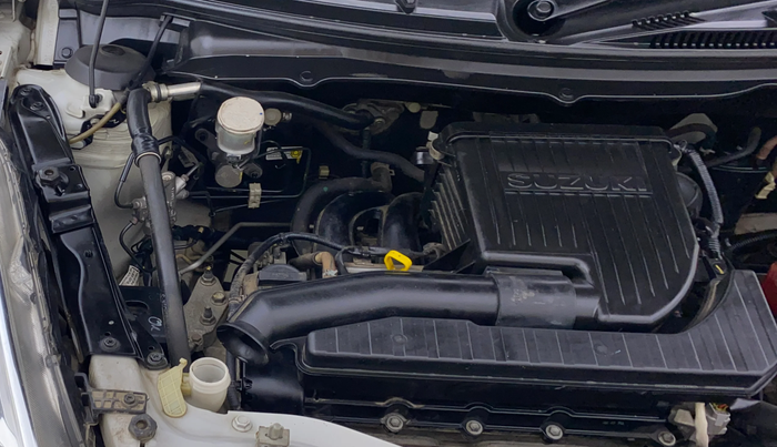 2016 Maruti Swift VXI, Petrol, Manual, 1,10,435 km, Engine View - Right