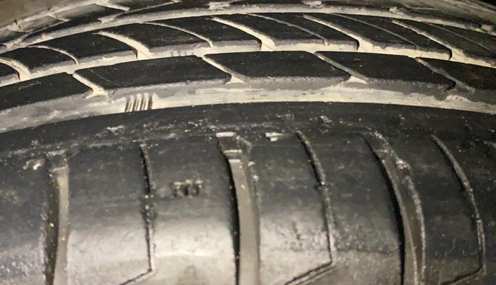 2020 Maruti S Cross ZETA 1.5, Petrol, Manual, 84,377 km, Left Front Tyre Tread