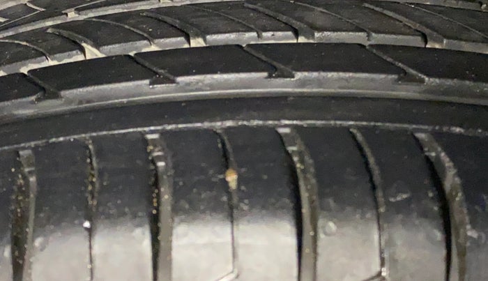 2020 Maruti S Cross ZETA 1.5, Petrol, Manual, 84,377 km, Left Rear Tyre Tread