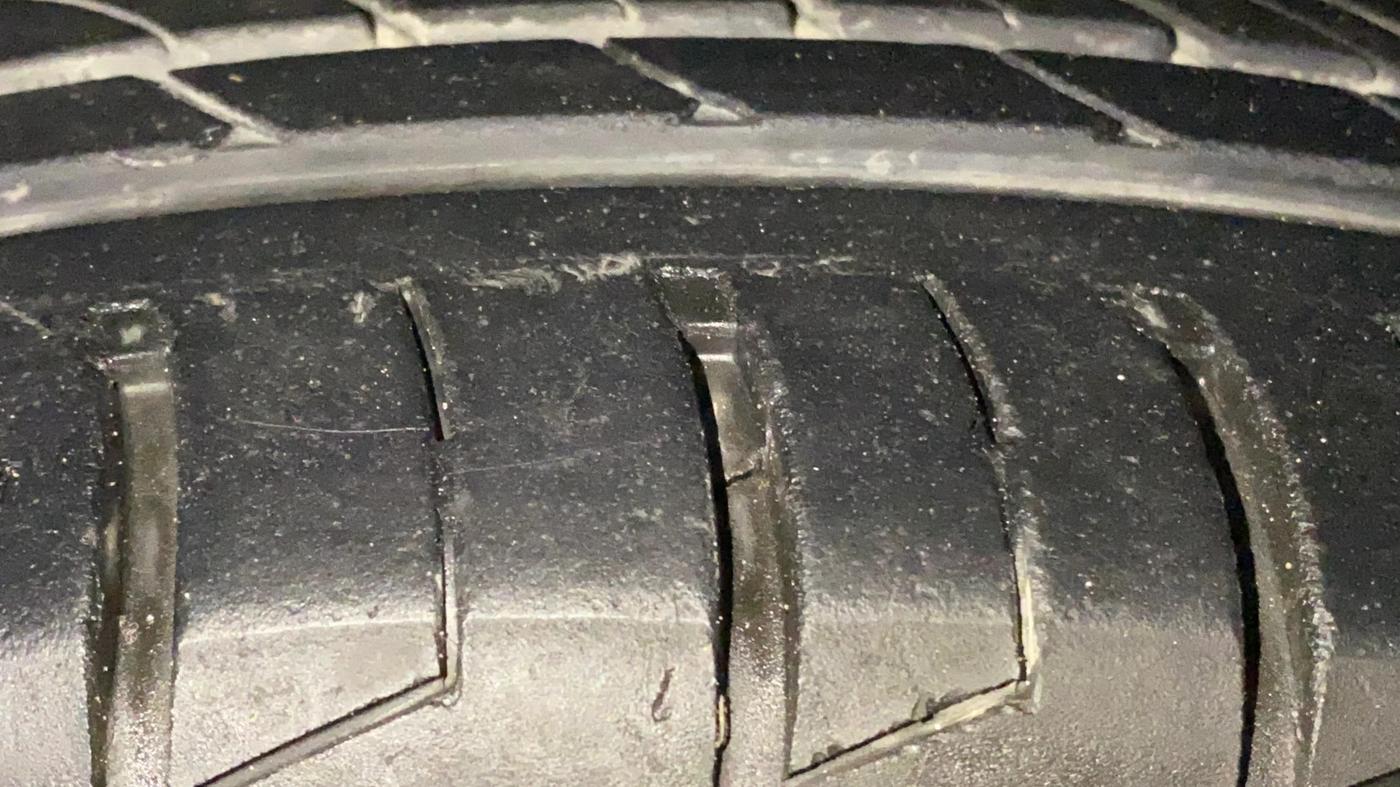 2020 Maruti S Cross ZETA 1.5, Petrol, Manual, 84,377 km, Right Front Tyre Tread
