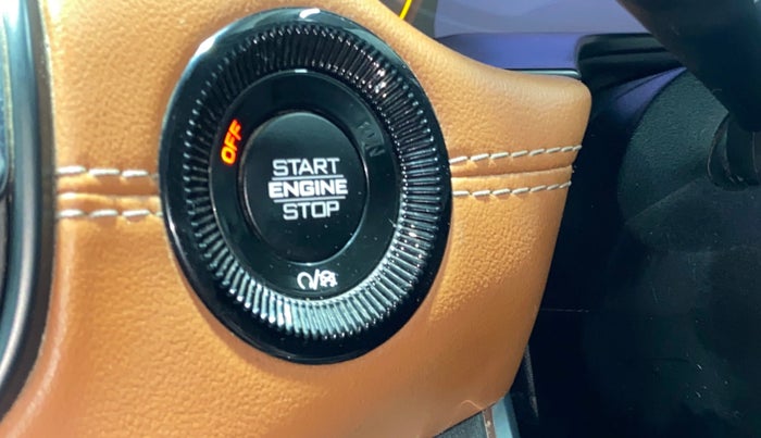 2021 Jeep Compass LIMITED (O) 2.0 DIESEL 4X4 AT, Diesel, Automatic, 1,09,401 km, Keyless Start/ Stop Button