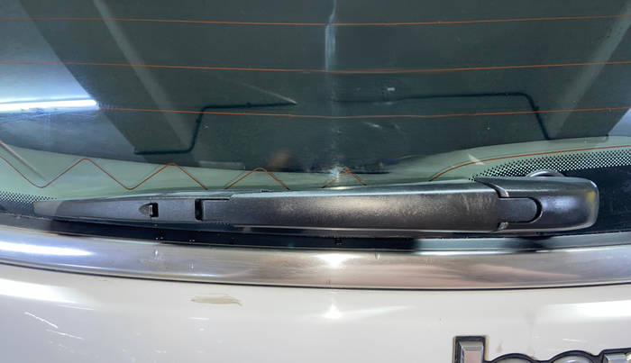 2021 Jeep Compass LIMITED (O) 2.0 DIESEL 4X4 AT, Diesel, Automatic, 1,09,401 km, Rear Wiper