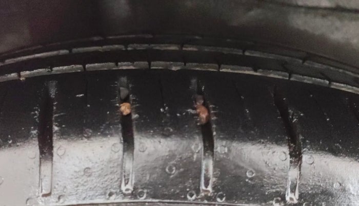 2019 Honda BR-V 1.5L I-VTEC S, CNG, Manual, 71,102 km, Right Rear Tyre Tread