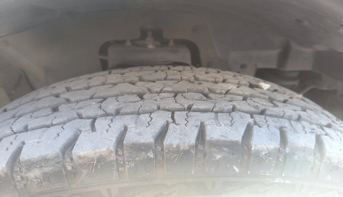 2021 Mahindra Thar LX D AT 4WD HT, Diesel, Automatic, 88,561 km, Left Front Tyre Tread