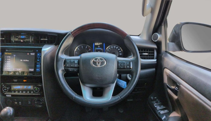 2019 Toyota Fortuner 2.8 4X4 MT, Diesel, Manual, 26,234 km, Steering Wheel Close Up