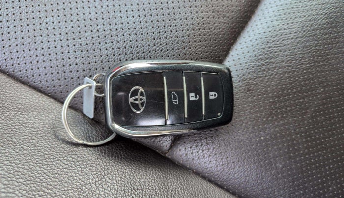 2019 Toyota Fortuner 2.8 4X4 MT, Diesel, Manual, 26,234 km, Key Close Up