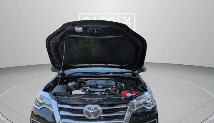 2019 Toyota Fortuner 2.8 4X4 MT, Diesel, Manual, 26,234 km, Open Bonet