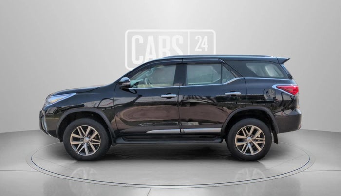 2019 Toyota Fortuner 2.8 4X4 MT, Diesel, Manual, 26,234 km, Left Side