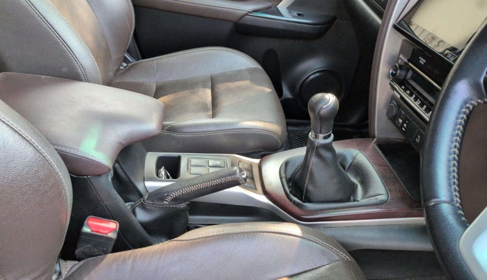 2019 Toyota Fortuner 2.8 4X4 MT, Diesel, Manual, 26,234 km, Gear Lever