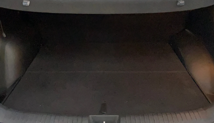 2018 Hyundai Creta SX PLUS 1.6 PETROL, Petrol, Manual, 35,728 km, Boot Inside