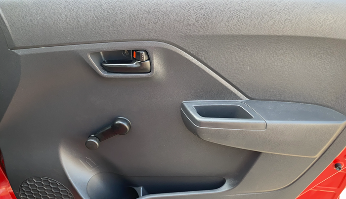 2022 Maruti Alto K10 LXI, Petrol, Manual, 32,407 km, Driver Side Door Panels Control