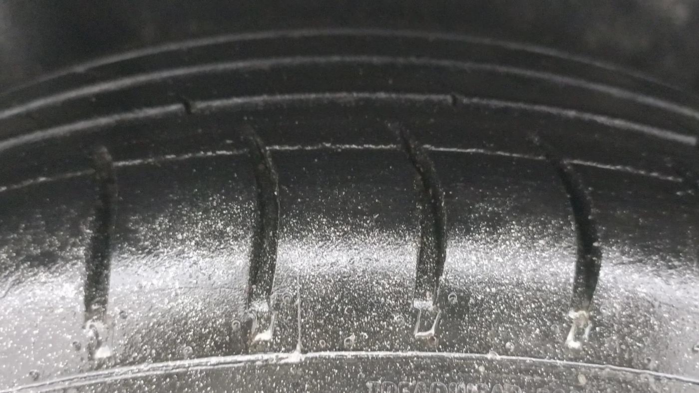 2017 Honda Brio VX MT, Petrol, Manual, 57,511 km, Right Rear Tyre Tread