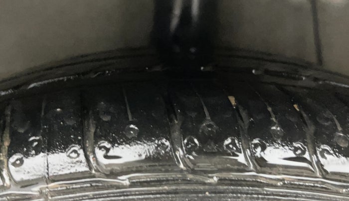 2023 Hyundai GRAND I10 NIOS SPORTZ 1.2 KAPPA VTVT, CNG, Manual, 45,298 km, Right Rear Tyre Tread