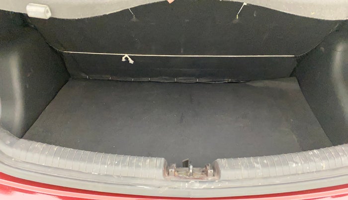 2016 Hyundai Grand i10 SPORTZ 1.2 KAPPA VTVT, Petrol, Manual, 73,944 km, Boot Inside