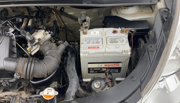 2014 Hyundai i10 MAGNA 1.1, Petrol, Manual, 56,641 km, Engine View - Left