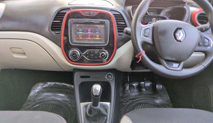 2018 Renault Captur RXT PETROL DUAL TONE, Petrol, Manual, 27,159 km, Air Conditioner