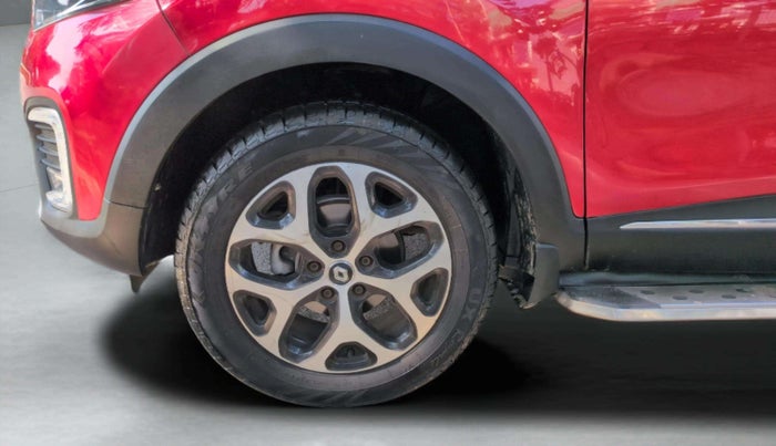 2018 Renault Captur RXT PETROL DUAL TONE, Petrol, Manual, 27,159 km, Left Front Wheel