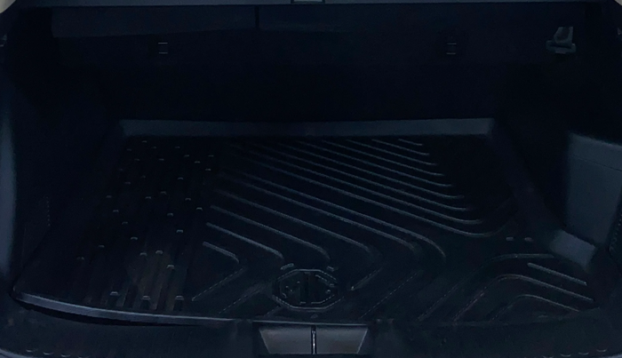 2023 MG HECTOR SHARP PRO 1.5 PETROL TURBO CVT PETROL, Petrol, Automatic, 35,895 km, Boot Inside