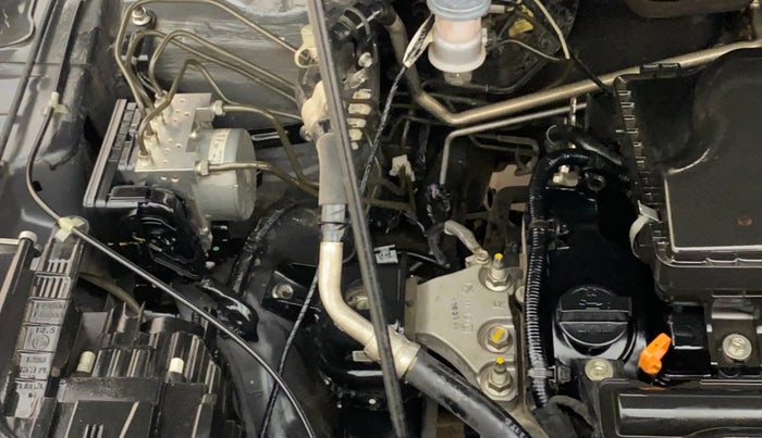 2022 Maruti BREZZA ZXI AT SMART HYBRID, Petrol, Automatic, 35,864 km, Engine View - Right