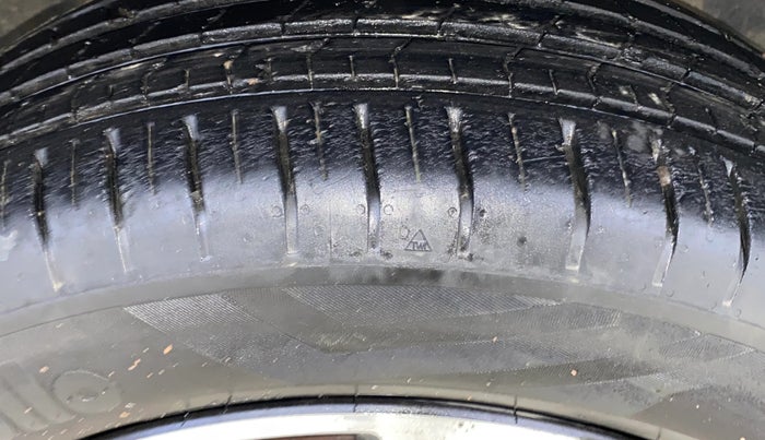 2023 Tata PUNCH CREATIVE  AMT, Petrol, Automatic, 27,582 km, Right Front Tyre Tread