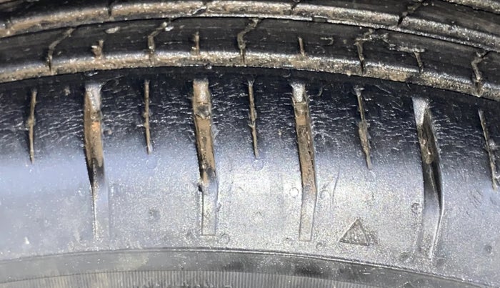 2023 Tata PUNCH CREATIVE  AMT, Petrol, Automatic, 27,582 km, Left Front Tyre Tread