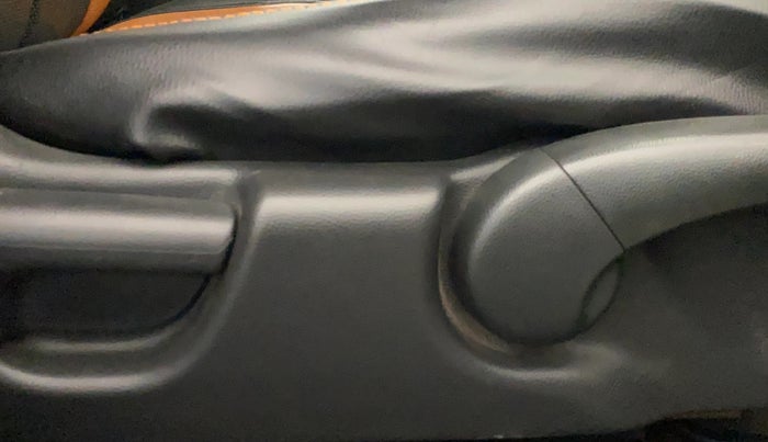 2018 Honda WR-V 1.2L I-VTEC VX MT, Petrol, Manual, 55,869 km, Driver Side Adjustment Panel