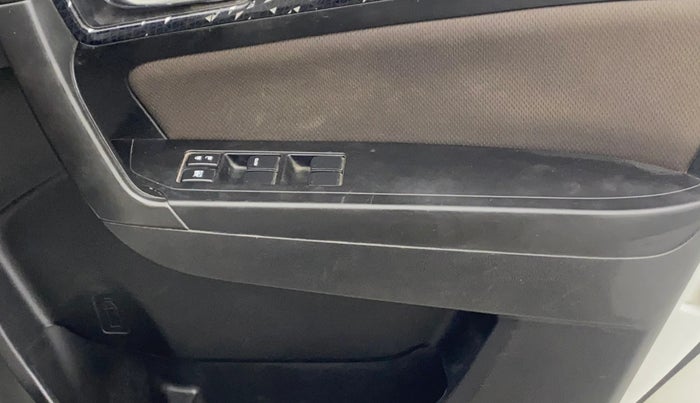 2021 Toyota URBAN CRUISER PREMIUM GRADE AT, Petrol, Automatic, 83,669 km, Driver Side Door Panels Control