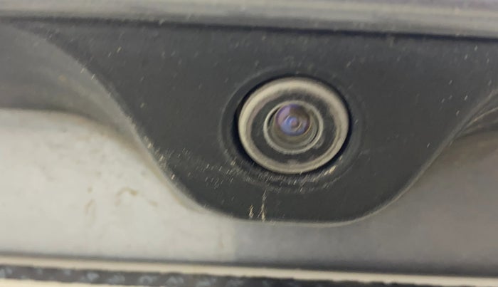 2018 Jeep Compass LIMITED (O) 2.0 DIESEL, Diesel, Manual, 1,21,014 km, Parking Camera